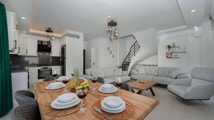 1kiralik-jakuzili-yazlik-villa-villa-pachira-2 (14).jpg