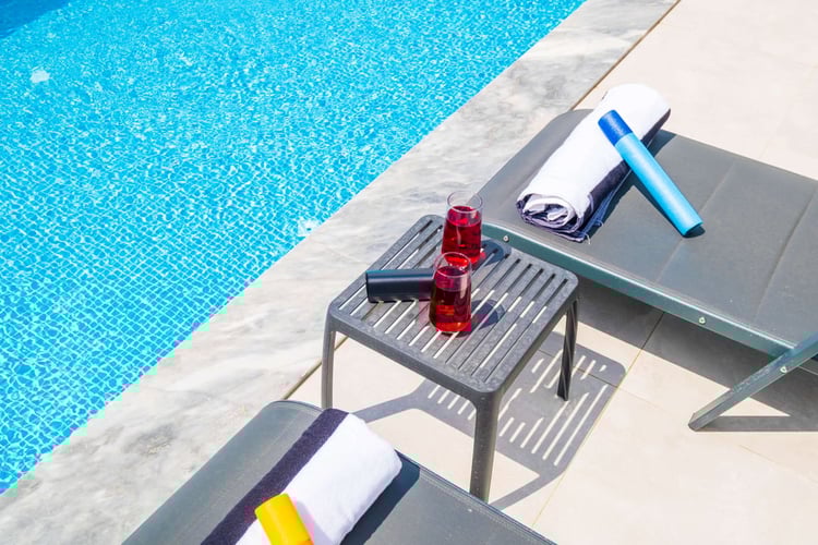 1kiralik-jakuzili-villa-villa-goldan-uno- (25).jpg