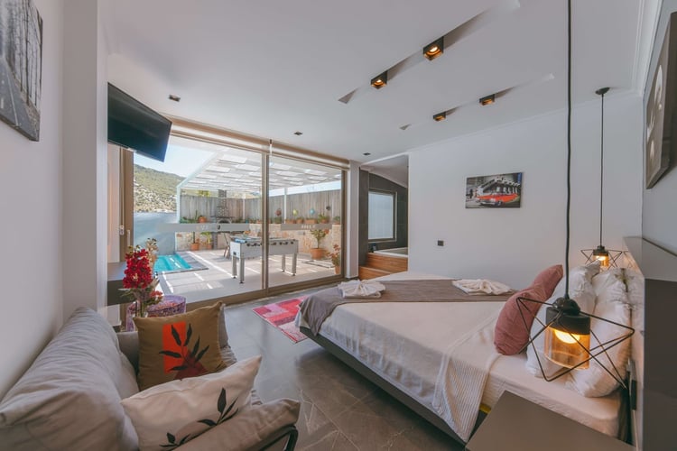 1kiralik-yazlik-villa-villa-aysa (26).jpg