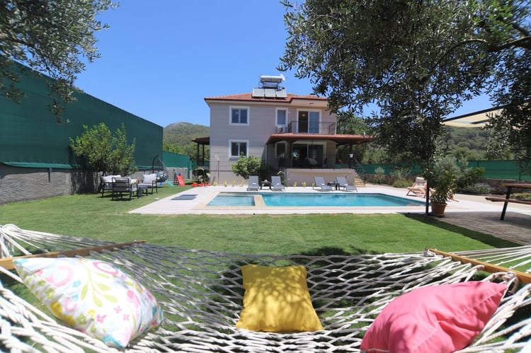 1kiralik-yazlik-villa-villa-big-house- (11).jpeg