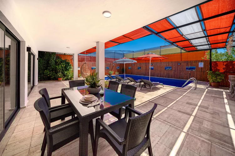 1kiralik-jakuzili-yazlik-villa-villa-nefes (10).jpg