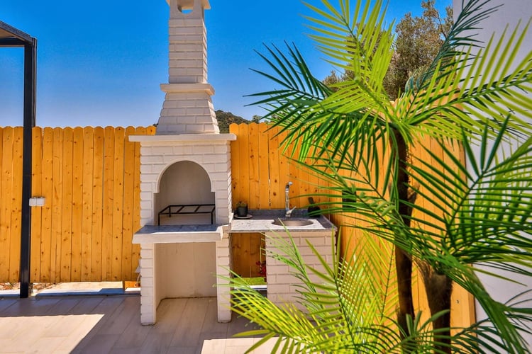 1kiralik-deniz-manzarali-villa-villa-simurg- (18).jpg