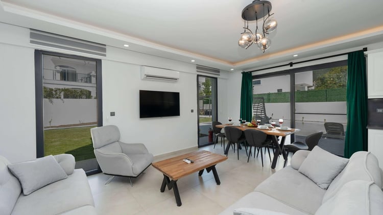 1kiralik-jakuzili-yazlik-villa-villa-pachira-2 (15).jpg