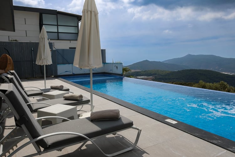 kiralik-isitmali-havuzlu-villa-villa-twin-1- (9).jpg