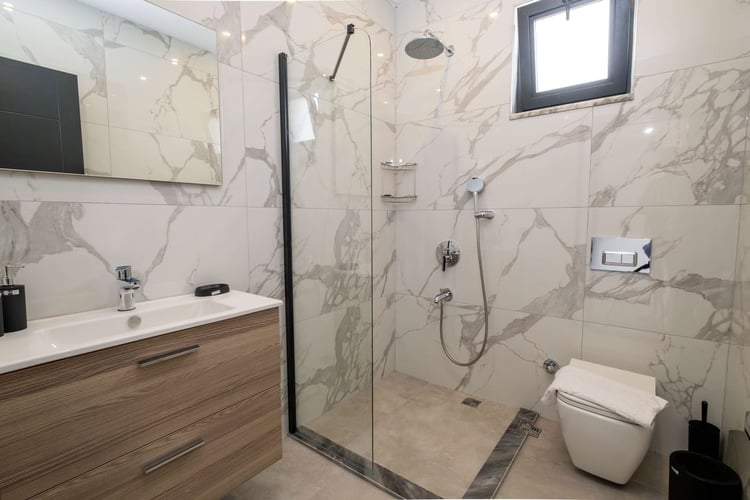 1kiralik-jakuzili-villa-villa-goldan-uno- (42).jpg