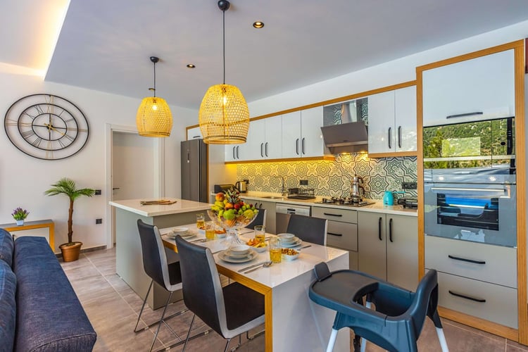 1yazlik-tatil-villasi-villa-neon- (19).jpg