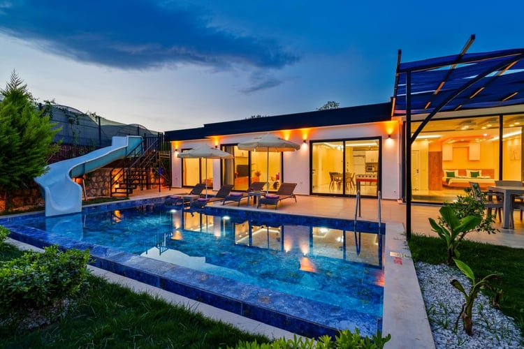 1kiralik-jakuzili-isitmali-havuzlu-villa-villa-elena- (21).jpeg