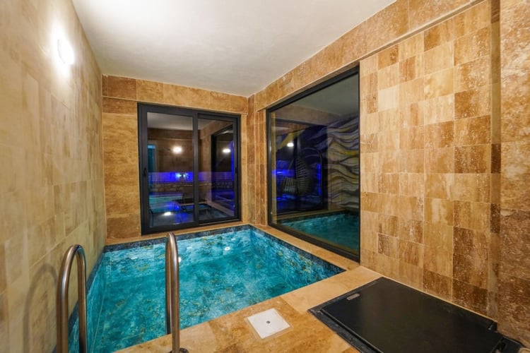 1kiralik-yazlik-villa-villa-legendary-1 (24).jpg