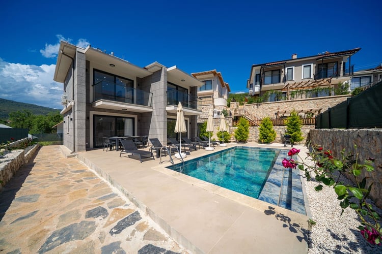 1kiralik-yazlik-villa-villa-poyraz (1).jpg