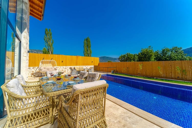 1kiralik-yazlik-villa-villa-orion (6).jpg