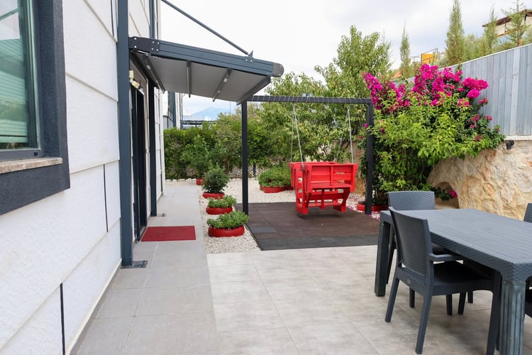 kiralik-isitmali-havuzlu-villa-villa-twin-1- (3).jpg