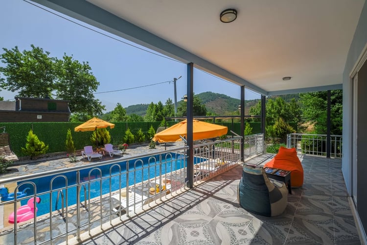 1kiralik-yazlik-villa-villa-atalar-2 (26).jpg