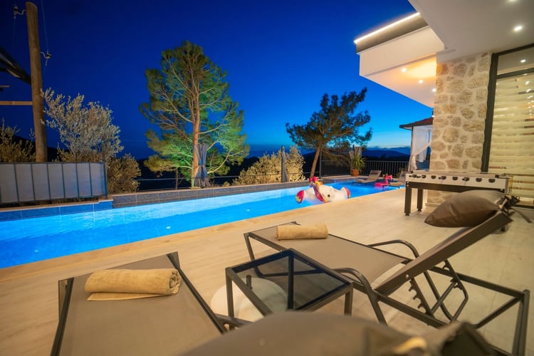 1yazlik-muhafazakar-kiralik-villa-villa-oliva (16).jpg