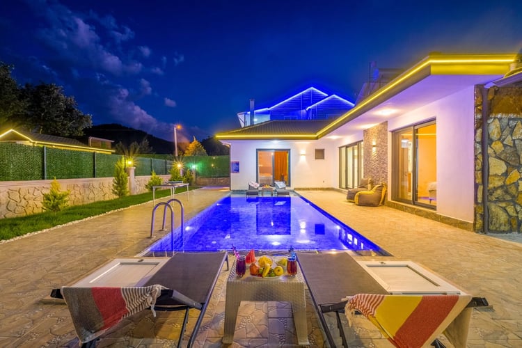 1kiralik-yazlik-villa-villa-atalar-1- (18).jpg