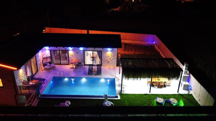 Kiralik-yazlik-villa-villa tomrul (37).jpeg