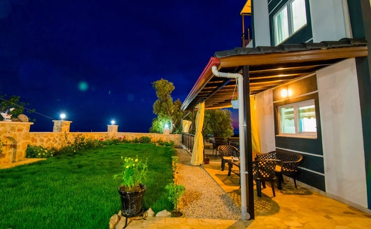 Kiralik-yazlik-villa-villa güçlü (6).jpeg