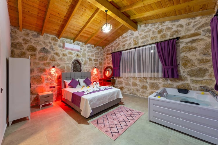 1yazlik-kiralik-villa-villa-desiderio (27).jpg