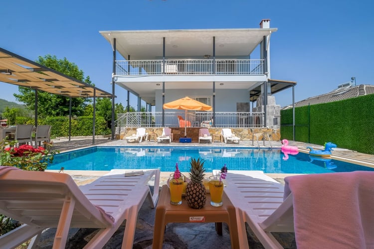 1kiralik-yazlik-villa-villa-atalar-2 (15).jpg