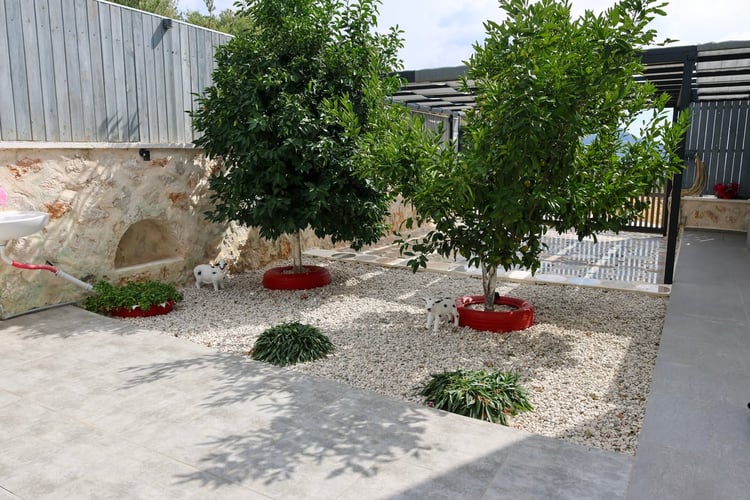 kiralik-isitmali-havuzlu-villa-villa-twin-1- (2).jpg