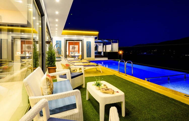 1kiralik-yazlik-tatil-villasi-villa-lavinya (2).jpg