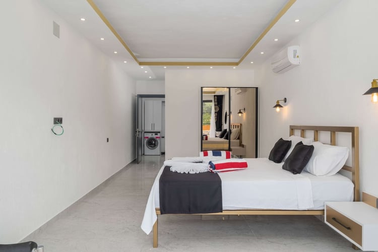 1kiralik-jakuzili-villa-villa-goldan-uno- (40).jpg