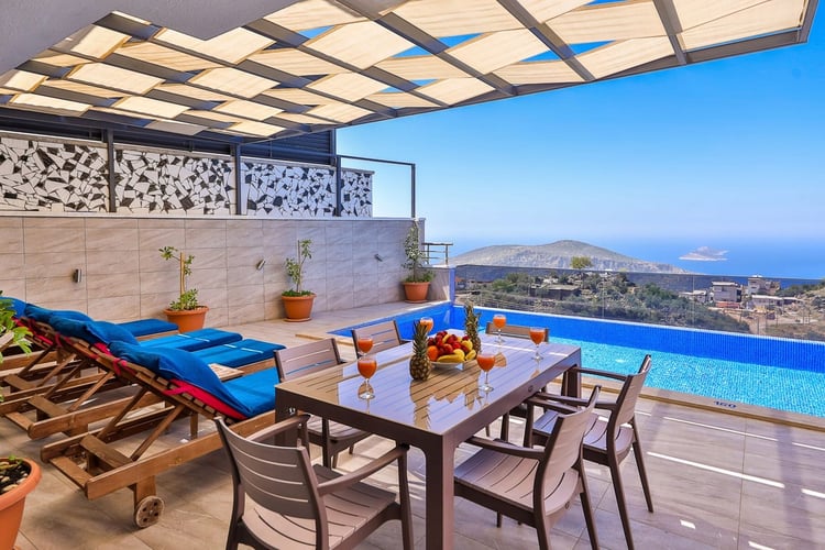 1kiralik-isitmali-havuzlu-villa-villa-kardelen- (5).jpg