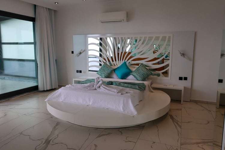 kiralik-isitmali-havuzlu-villa-villa-twin-1- (24).jpg