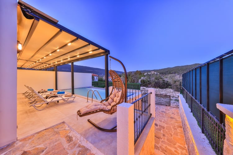 kiralik-yazlik-villa-villa kakule (20).jpg