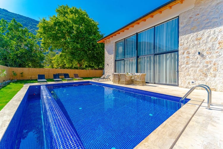 1kiralik-yazlik-villa-villa-orion (5).jpg