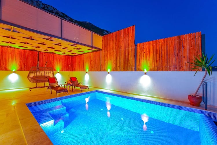 1yazlik-tatil-villasi-villa-reis- (13).jpg