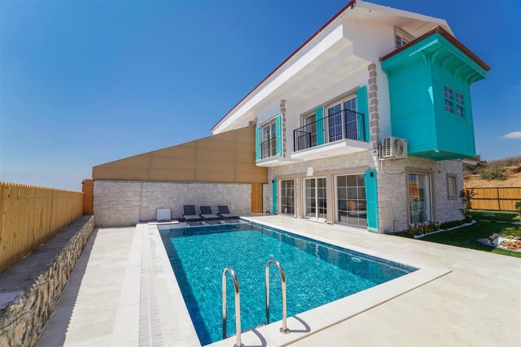 kiralik-yazlik-villa-villa-kayra-konak-2-blue- (11).jpg