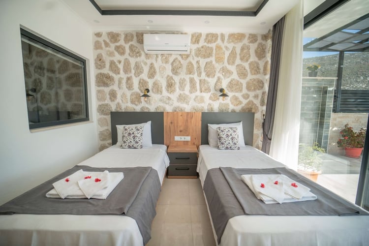 1yazlik-muhafazakar-kiralik-villa-villa-oliva (31).jpg