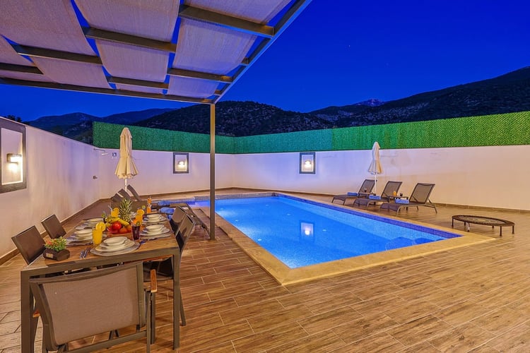 kiralik-jakuzili-villa-villa-kavun-duo- (5).jpg