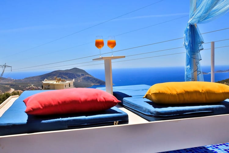 1kiralik-yazlik-villa-villa-londra (12).jpg