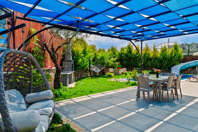 1kiralik-jakuzili-isitmali-havuzlu-villa-villa-elena- (16).jpeg