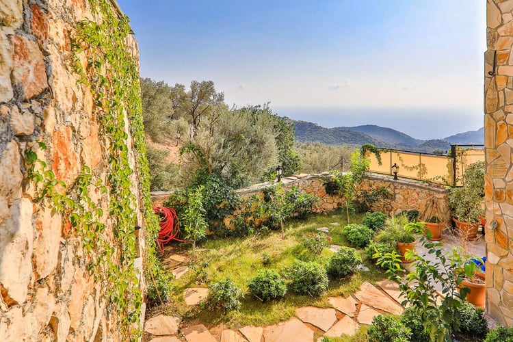 1kiralik-yazlik-villa-villa-blue-star- (18).jpg