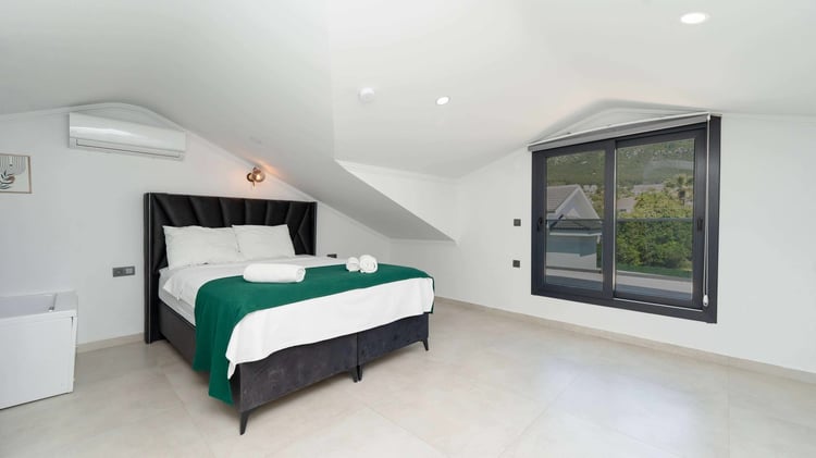 1kiralik-jakuzili-yazlik-villa-villa-pachira-2 (25).jpg