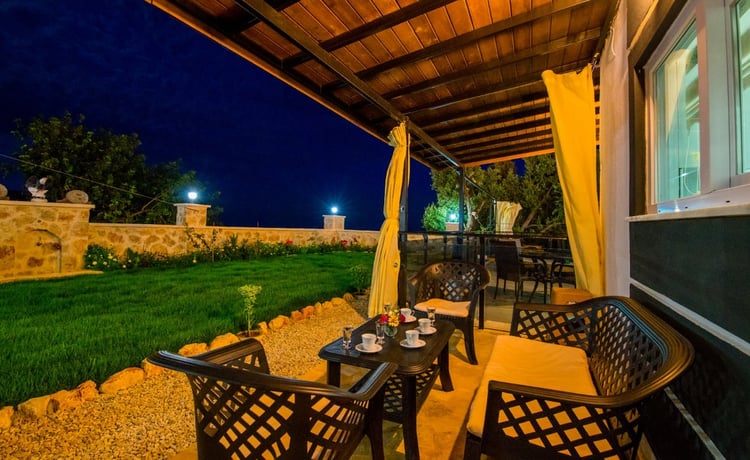 Kiralik-yazlik-villa-villa güçlü (11).jpeg