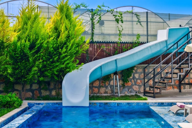 1kiralik-jakuzili-isitmali-havuzlu-villa-villa-elena- (13).jpeg