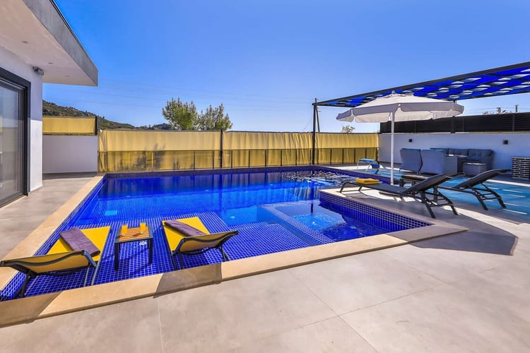 1kiralik-yazlik-villa-villa-tayyar (10).jpg