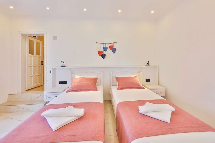 1kiralik-yazlik-villa-villa-summery (32).jpg