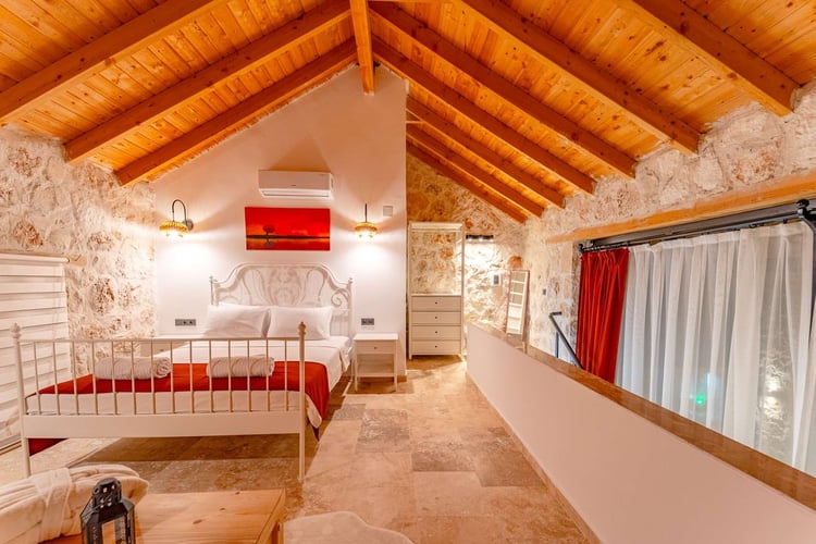 2 (16)kiralik-balayi-villasi-villa-vega.jpg