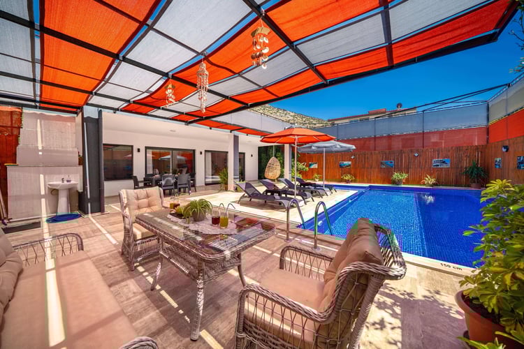 1kiralik-jakuzili-yazlik-villa-villa-nefes (4).jpg