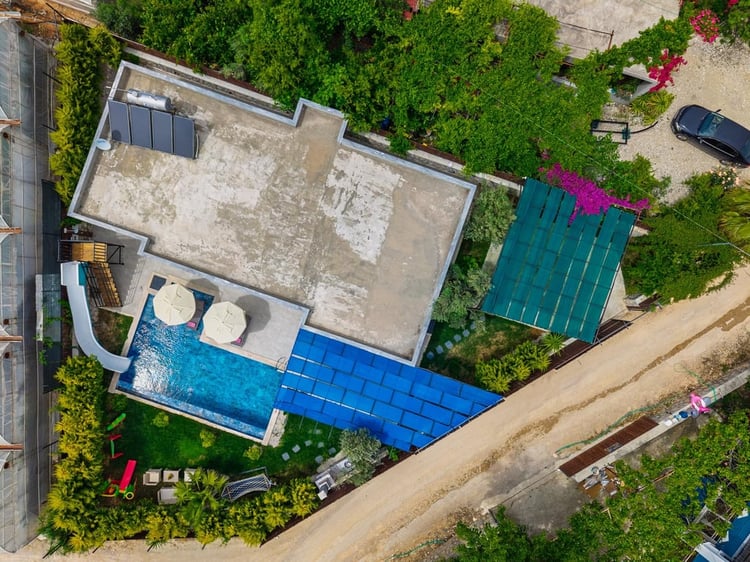 1kiralik-jakuzili-isitmali-havuzlu-villa-villa-elena- (1).jpeg