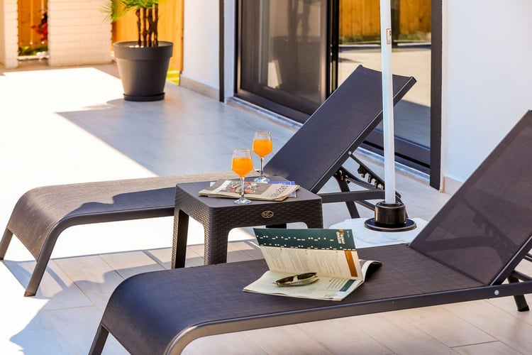 1kiralik-deniz-manzarali-villa-villa-simurg- (16).jpg