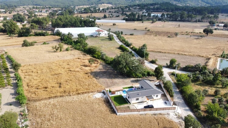 Kiralik-yazlik-villa-villa tomrul (27).jpeg