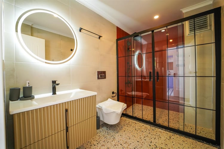 kiralik-yazlik-villa-villa-kayra-konak-2-blue- (29).jpg