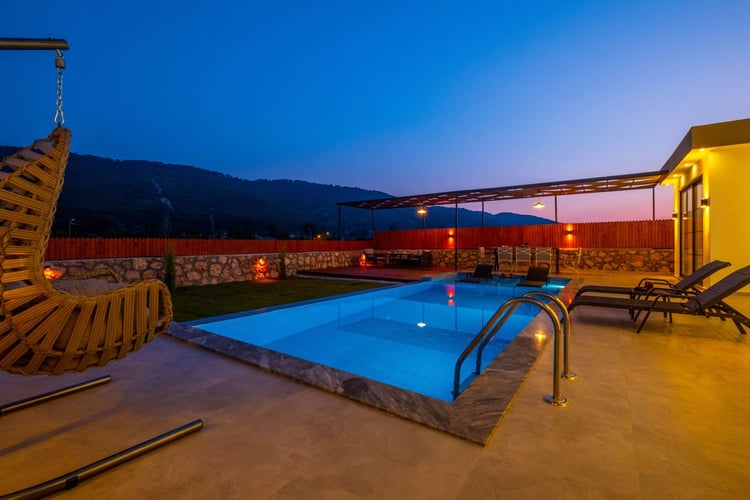 1yazlik-kiralik-muhafazakar-villa-villa-golden-duo- (28).jpg