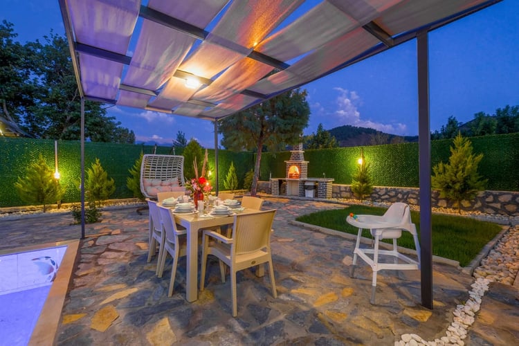 1kiralik-yazlik-villa-villa-atalar-2 (22).jpg