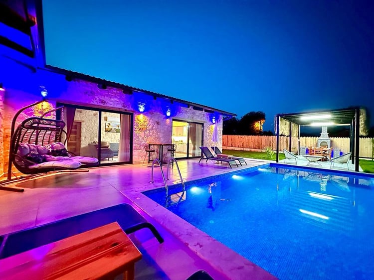 Kiralik-yazlik-villa-villa tomrul (56).jpeg